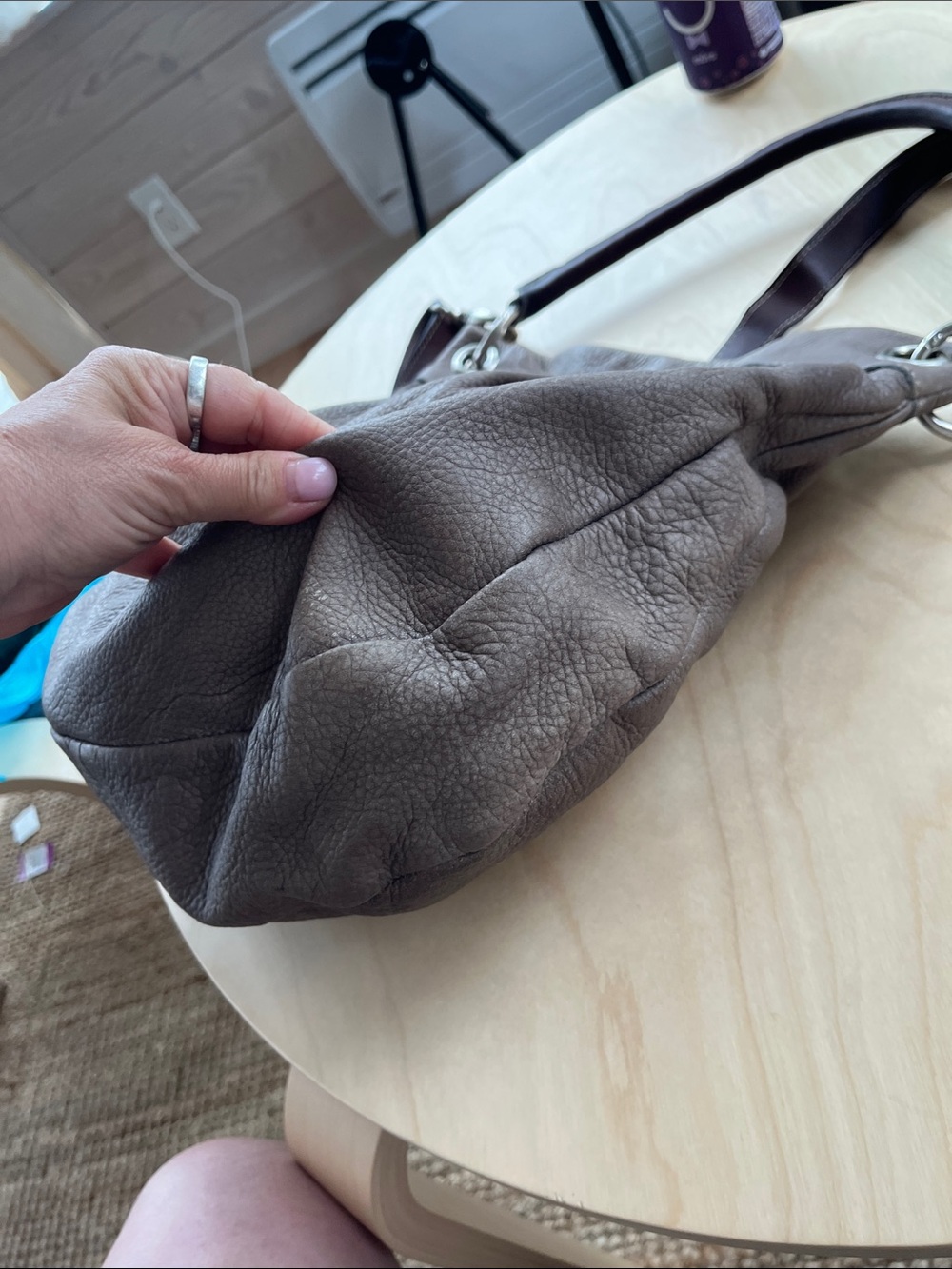 Vintage Roots Large Olivia Taupe Leather Bag - Picture 6 of 13